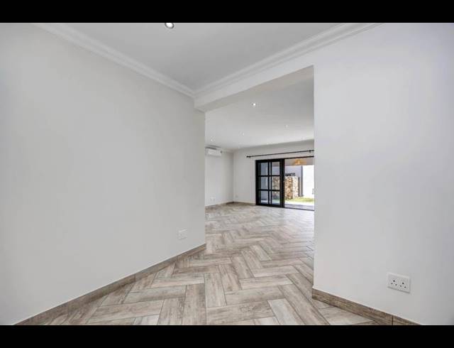 1 BEDROOM PROPERTY TO RENT IN CHARTWELL A.H.